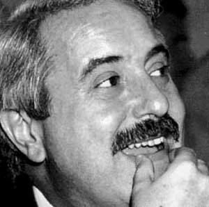 INTERVISTA AL MAGISTRATO GIOVANNI FALCONE